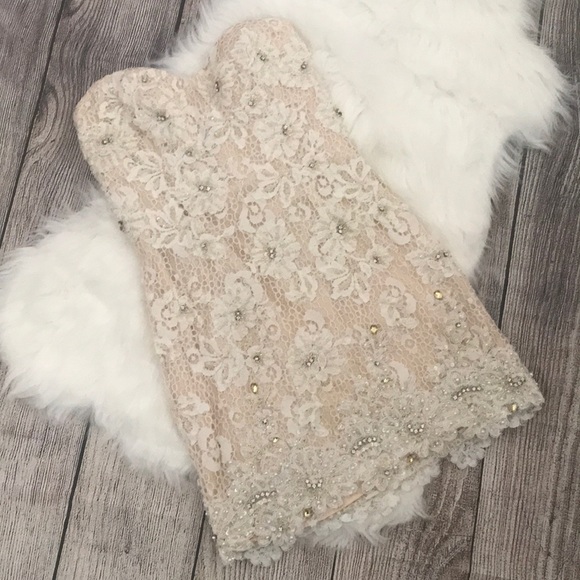 Jovani Dresses & Skirts - Jovani beaded lace short dress